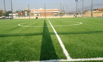 人工芝のサッカー場